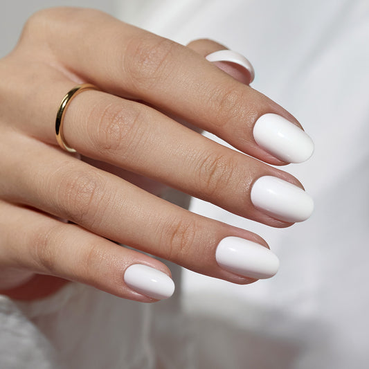 Dreamy White Oval Medium